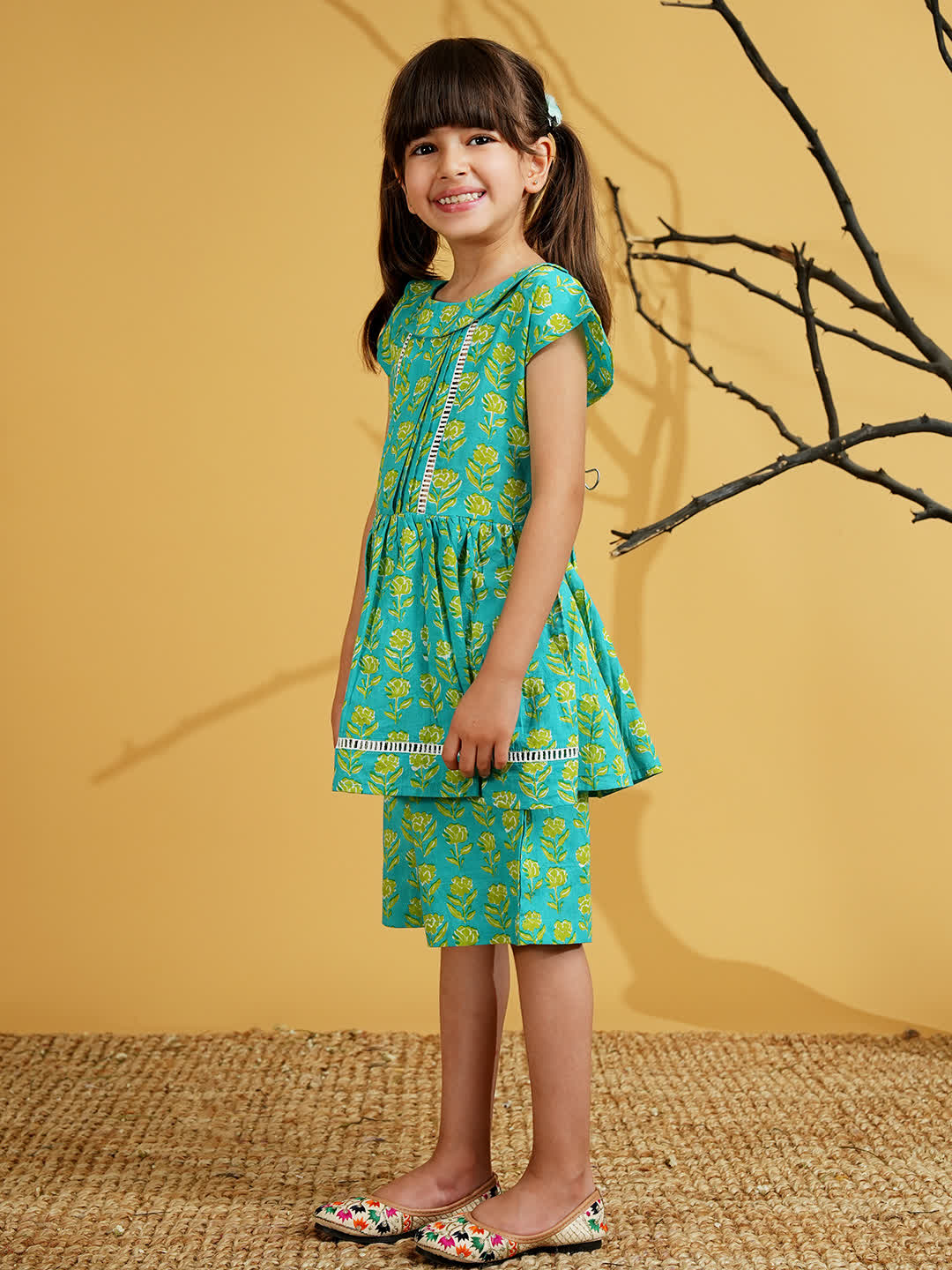 Green Cotton Half Sleeves Floral Printed Girls Co-Ords - AJ Dezines