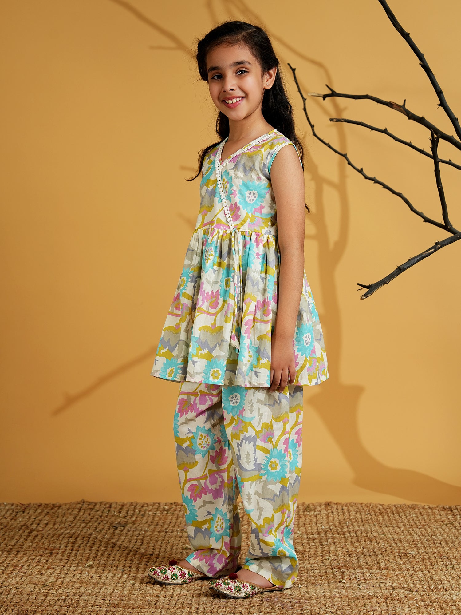 Blue Cotton Sleeveless Floral Print and Lace Work Girls Co-Ords - AJ Dezines