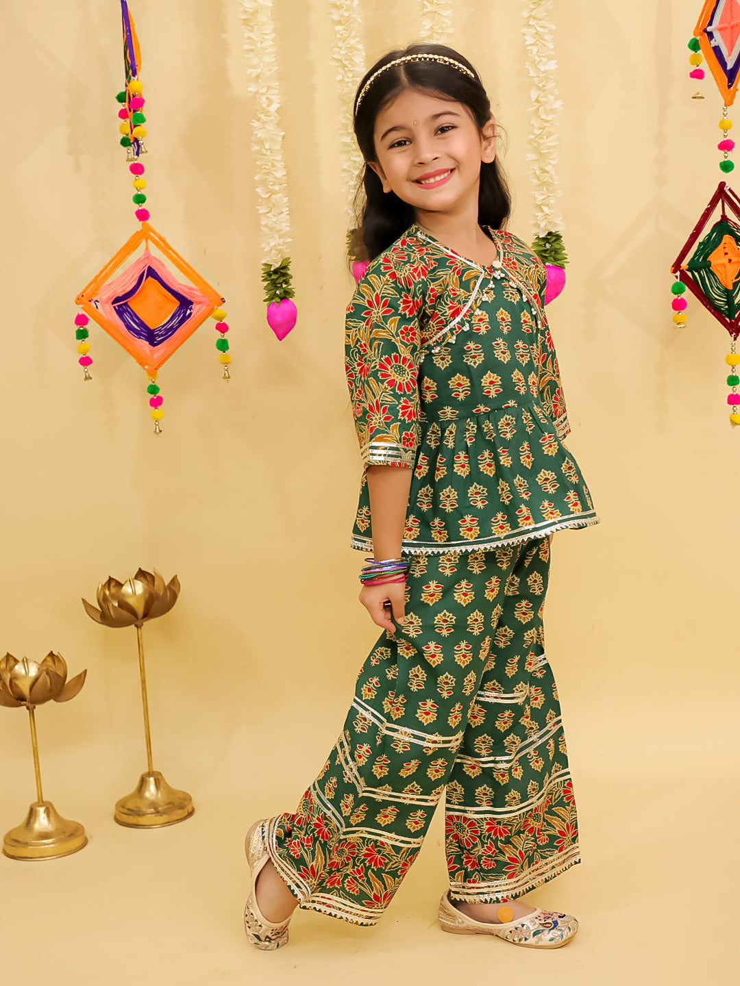 Green Cotton 3/4th Sleeves Floral Print Girls Co-Ords