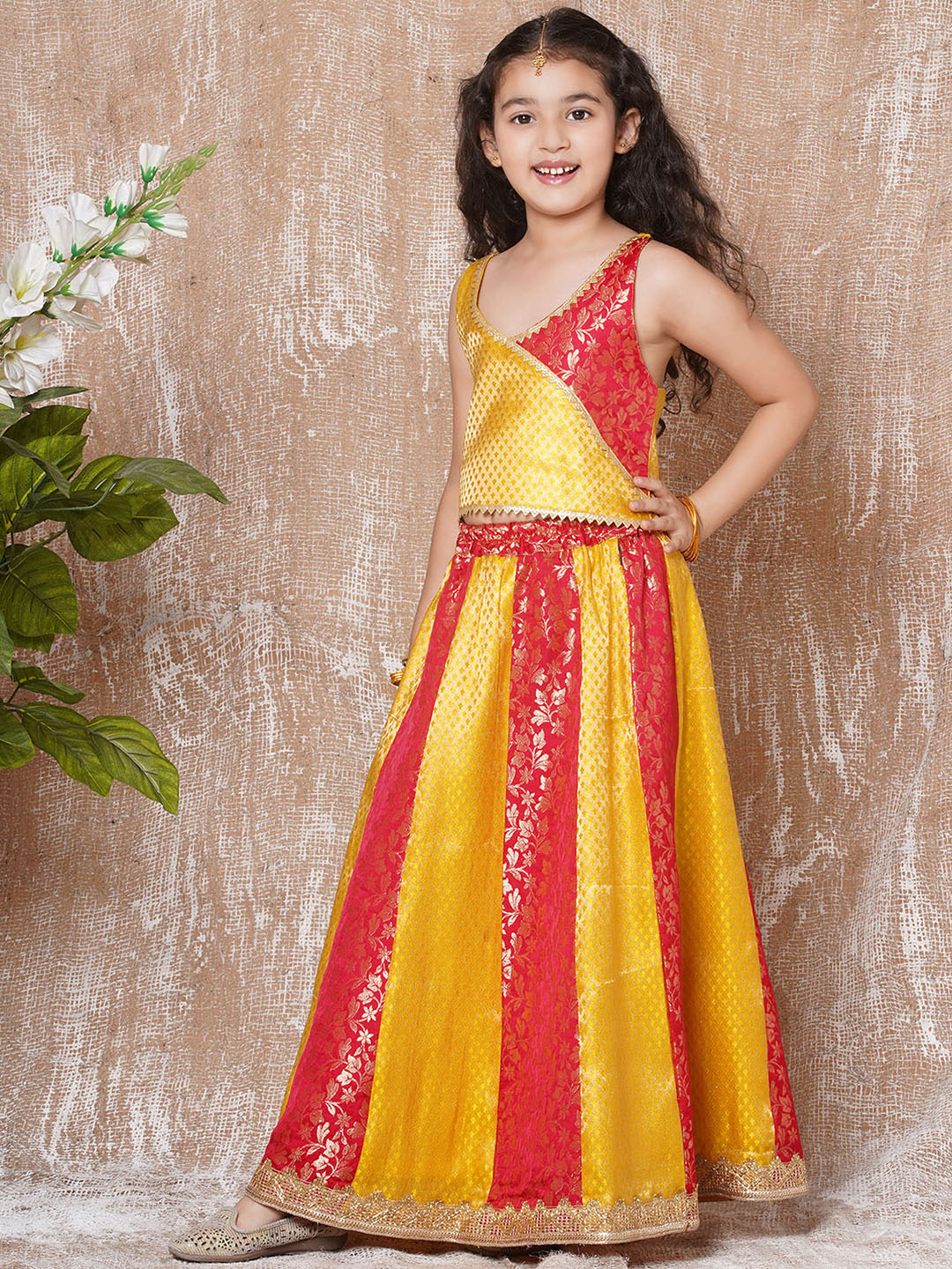 Kids Ethnic Wear Girls Red Embellished Brocade Lehenga Choli