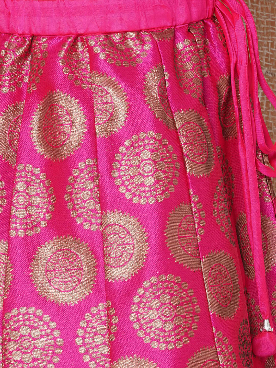 Girls Cotton Woven Design Print Sleeveless Pink Lehenga Choli Set