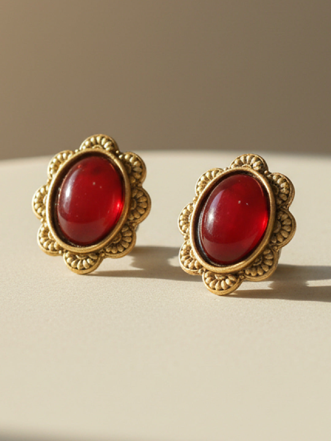 🎁 💖 Little Luxe Earrings – On Us! (100% off)