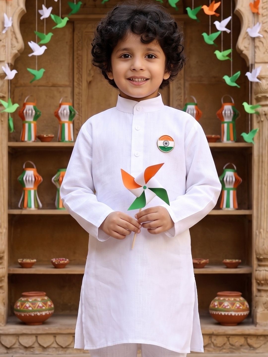 AJ Dezines White Solid Pure Cotton Kurta With Round Tiranga Brooch For Boys